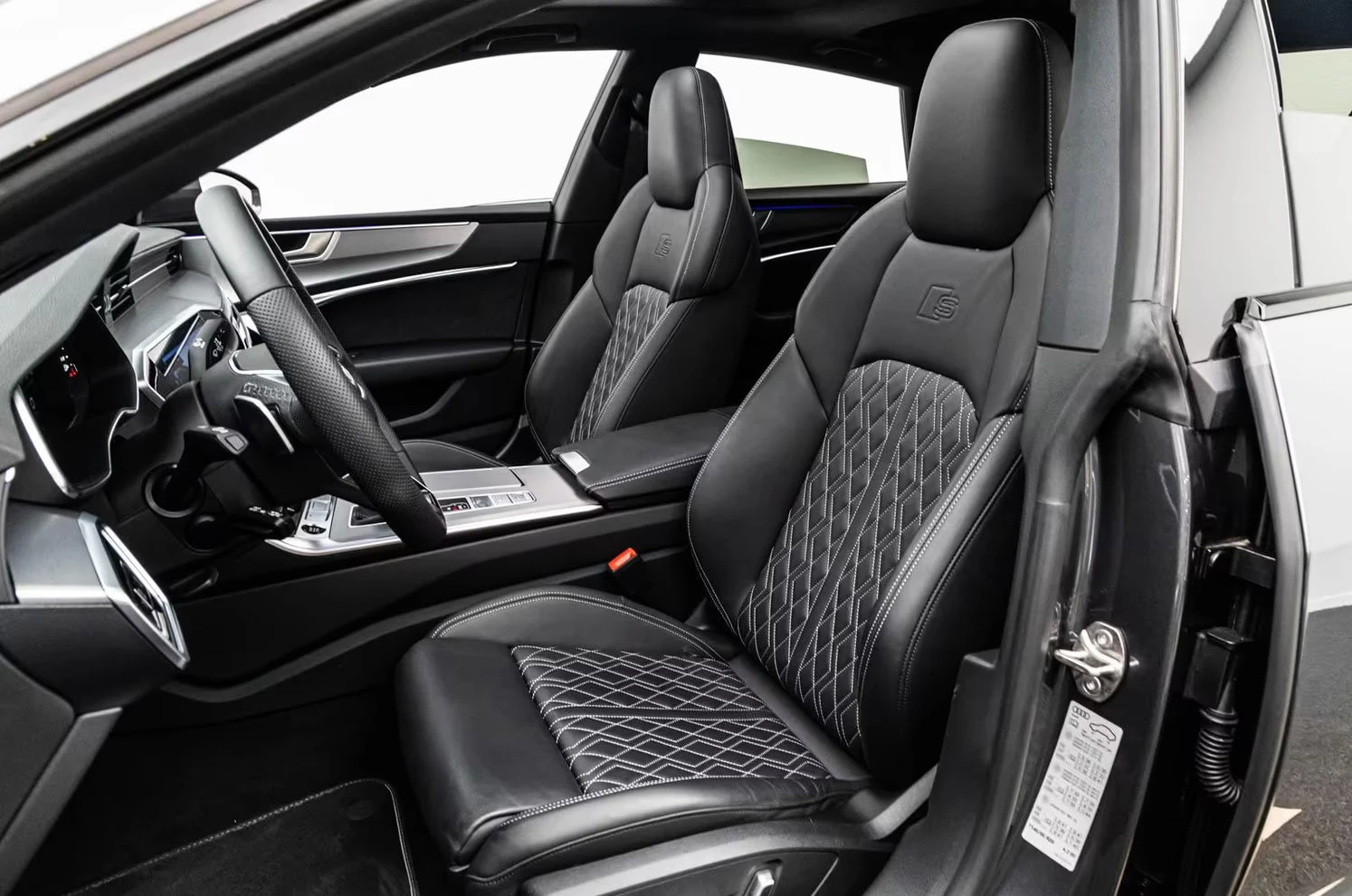 Audi A7 40TDI/204HP/2XS-LINE/BLACK/PANO/360/KLESS/583z, снимка 12 - Автомобили и джипове - 55233948