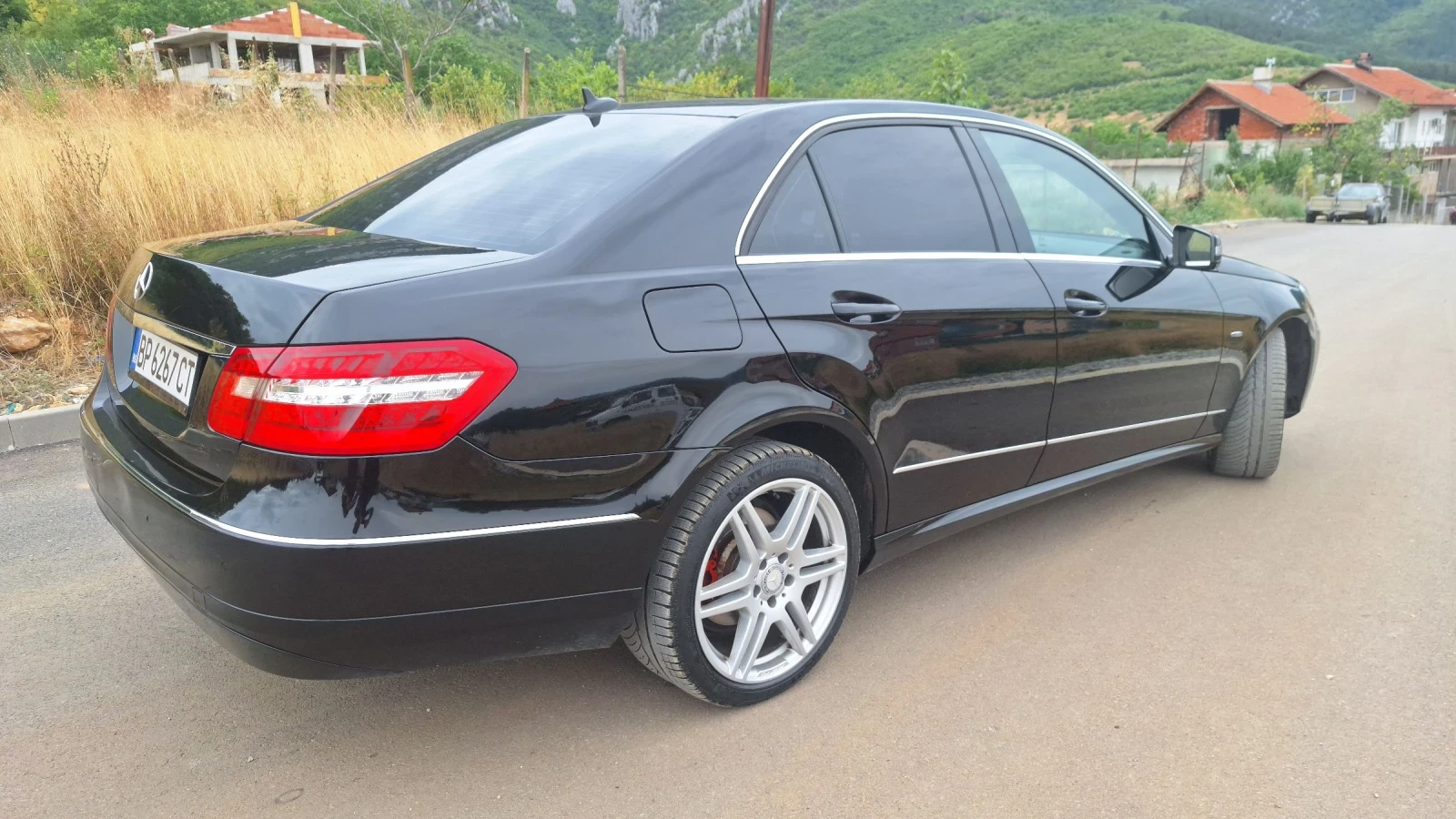 Mercedes-Benz E 250, снимка 6 - Автомобили и джипове - 55406741