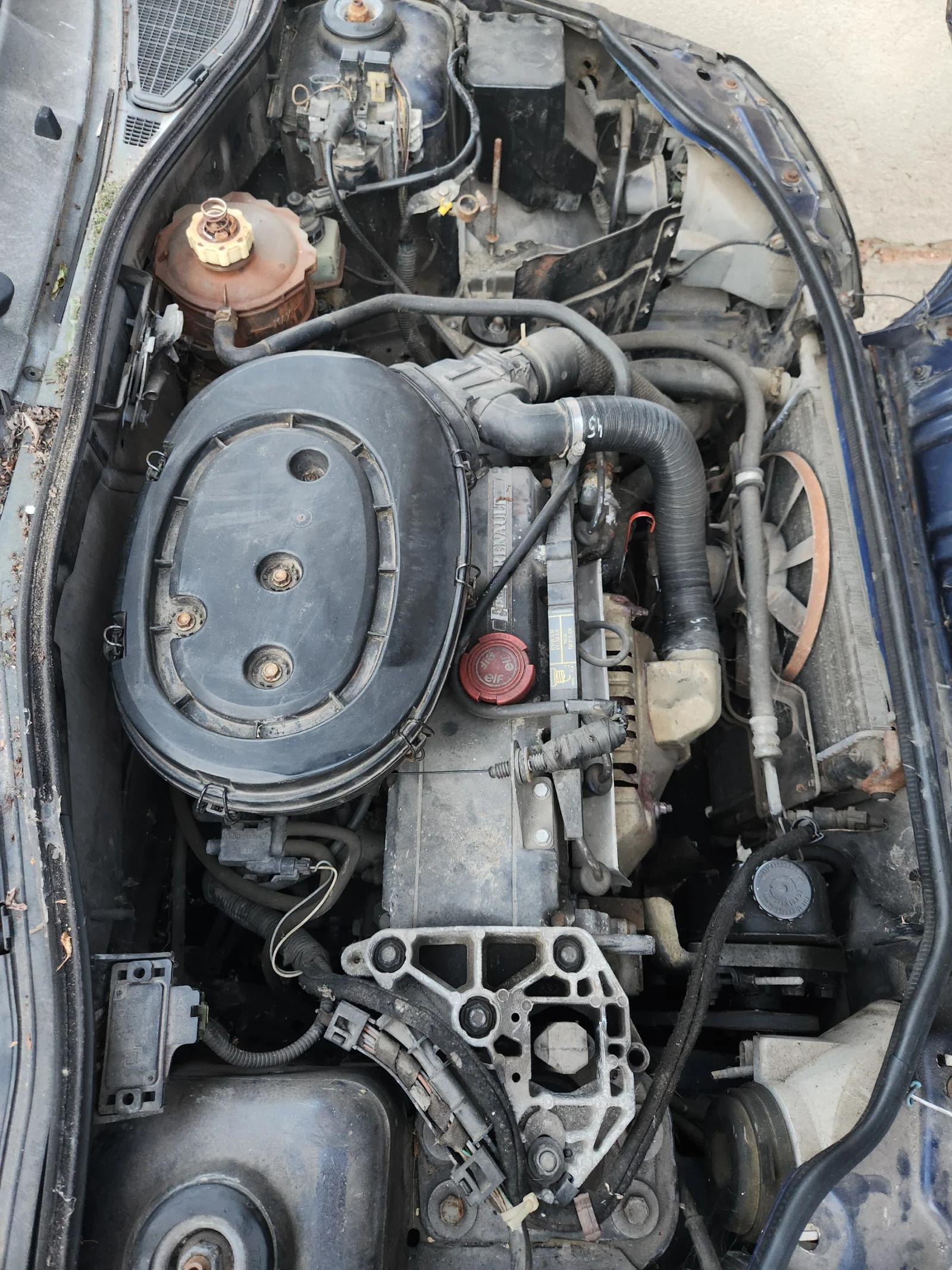 Renault Clio, снимка 6 - Автомобили и джипове - 55512970
