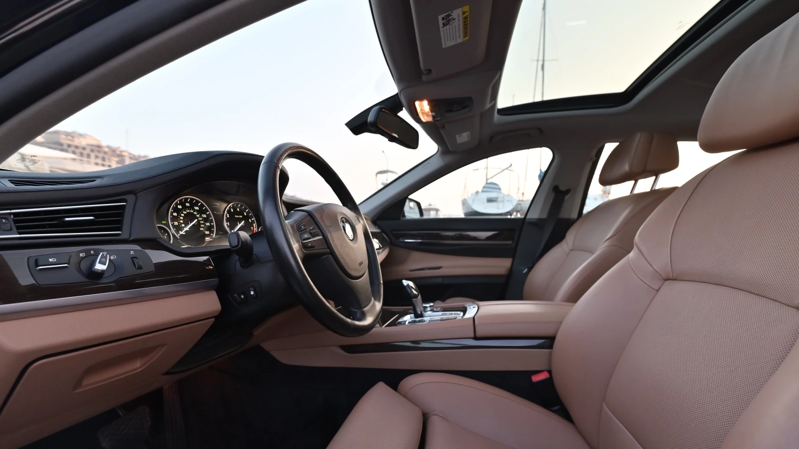 BMW 750 LI, снимка 11 - Автомобили и джипове - 55675947