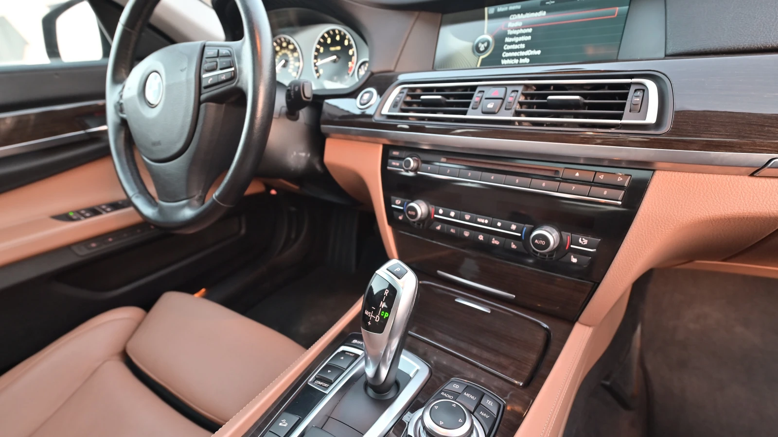 BMW 750 LI, снимка 13 - Автомобили и джипове - 55675947