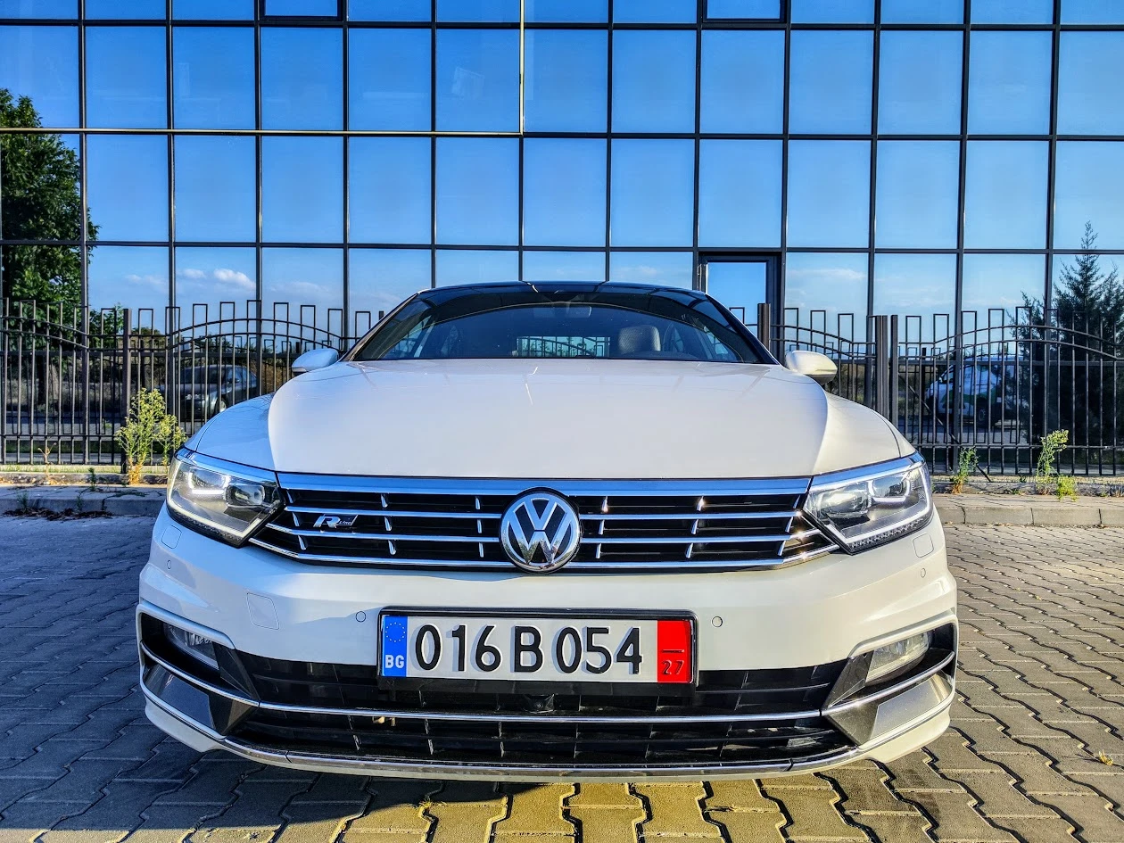 VW Passat * 2.0 TDI* 3 x R Line* 4-MOTION* HIGHLINE* FULL, снимка 5 - Автомобили и джипове - 55730628