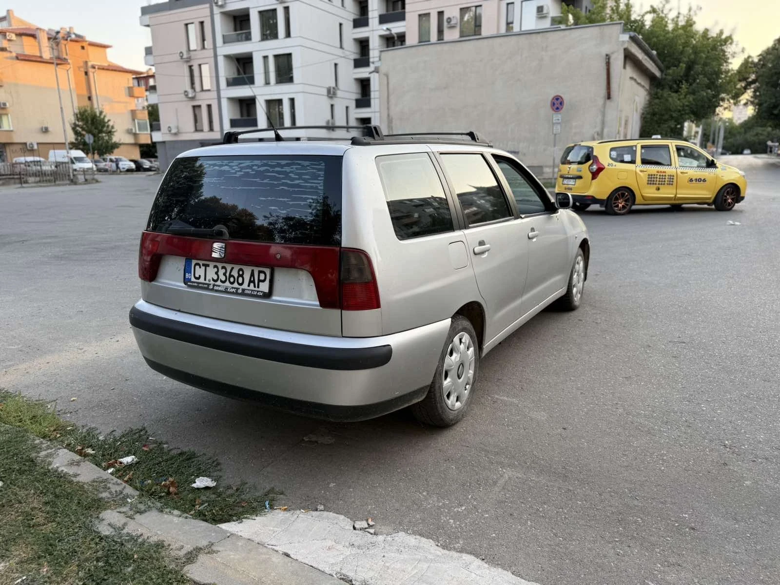Seat Cordoba, снимка 6 - Автомобили и джипове - 55993307