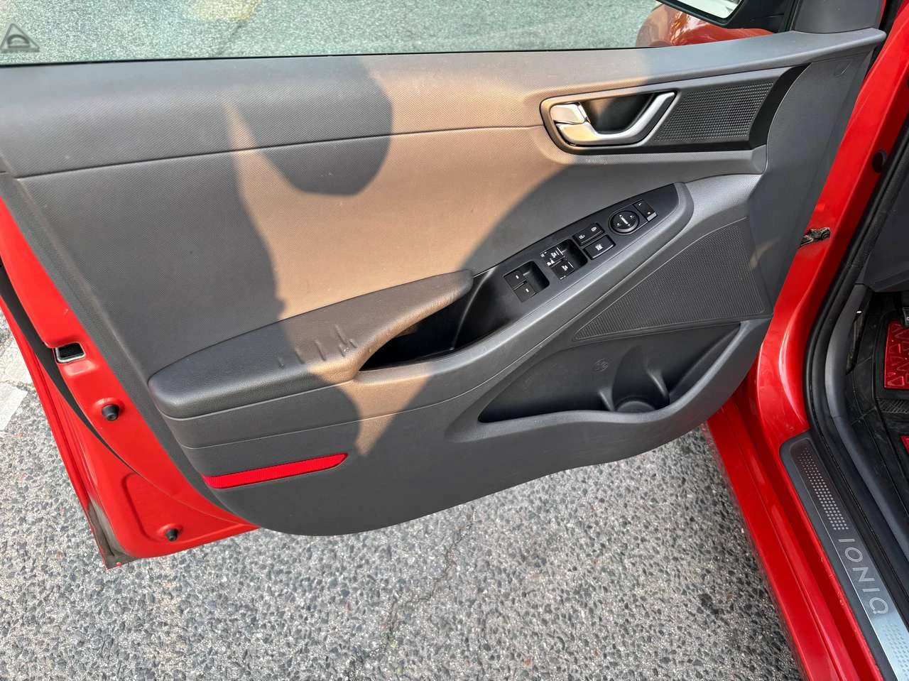 Hyundai Ioniq, снимка 11 - Автомобили и джипове - 56028745