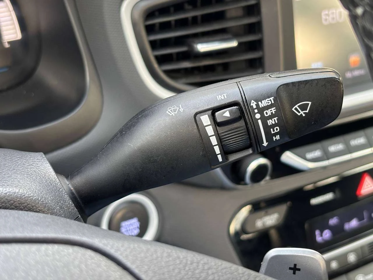 Hyundai Ioniq, снимка 15 - Автомобили и джипове - 56028745