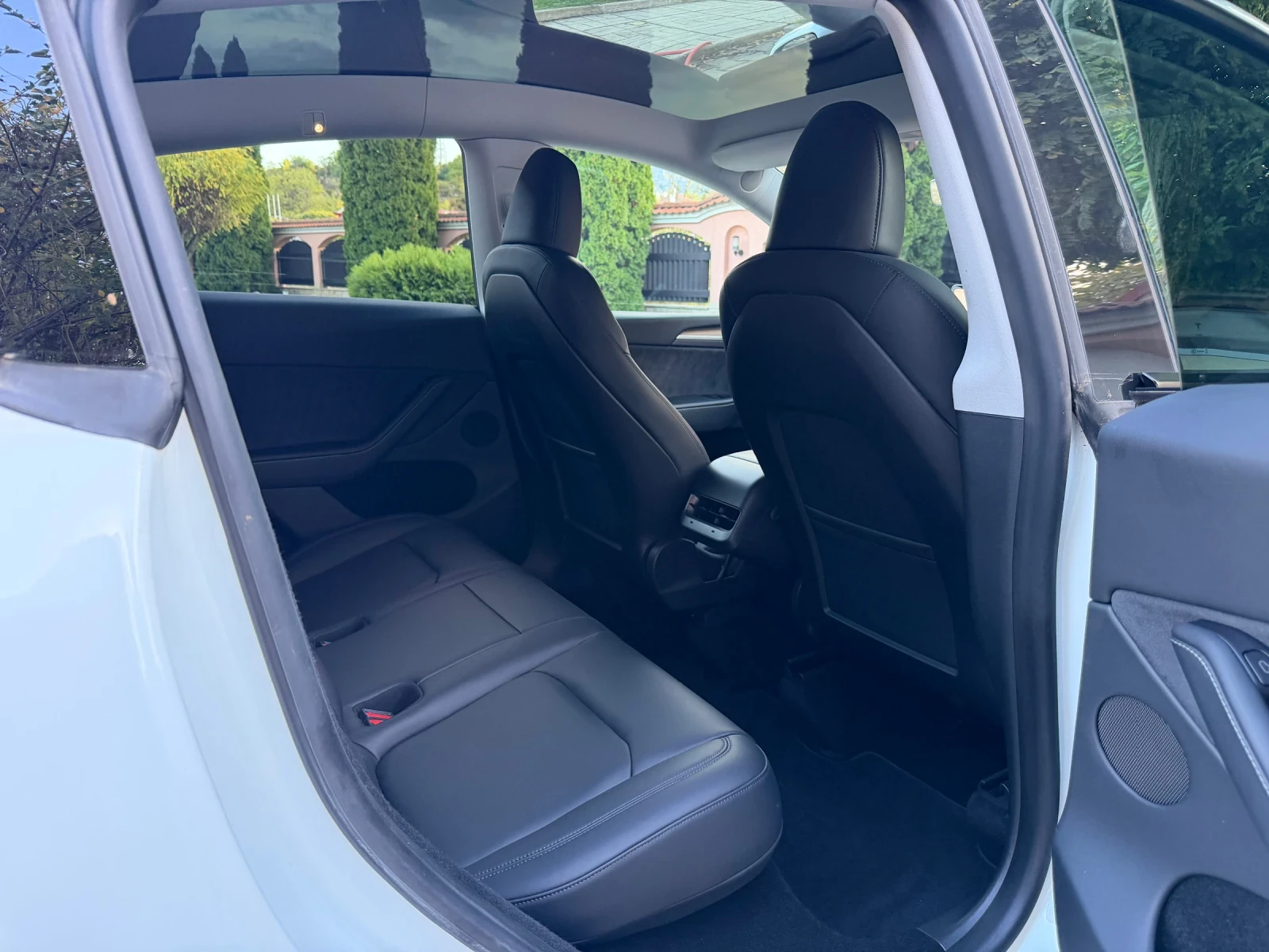 Tesla Model Y DualMotor/LongRange/514hp/03.2023/107kkm | Mobile.bg � ����������� 13