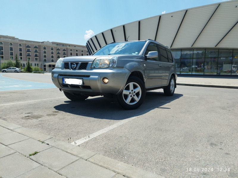 Nissan X-trail 2.0, снимка 1 - Автомобили и джипове - 46258883