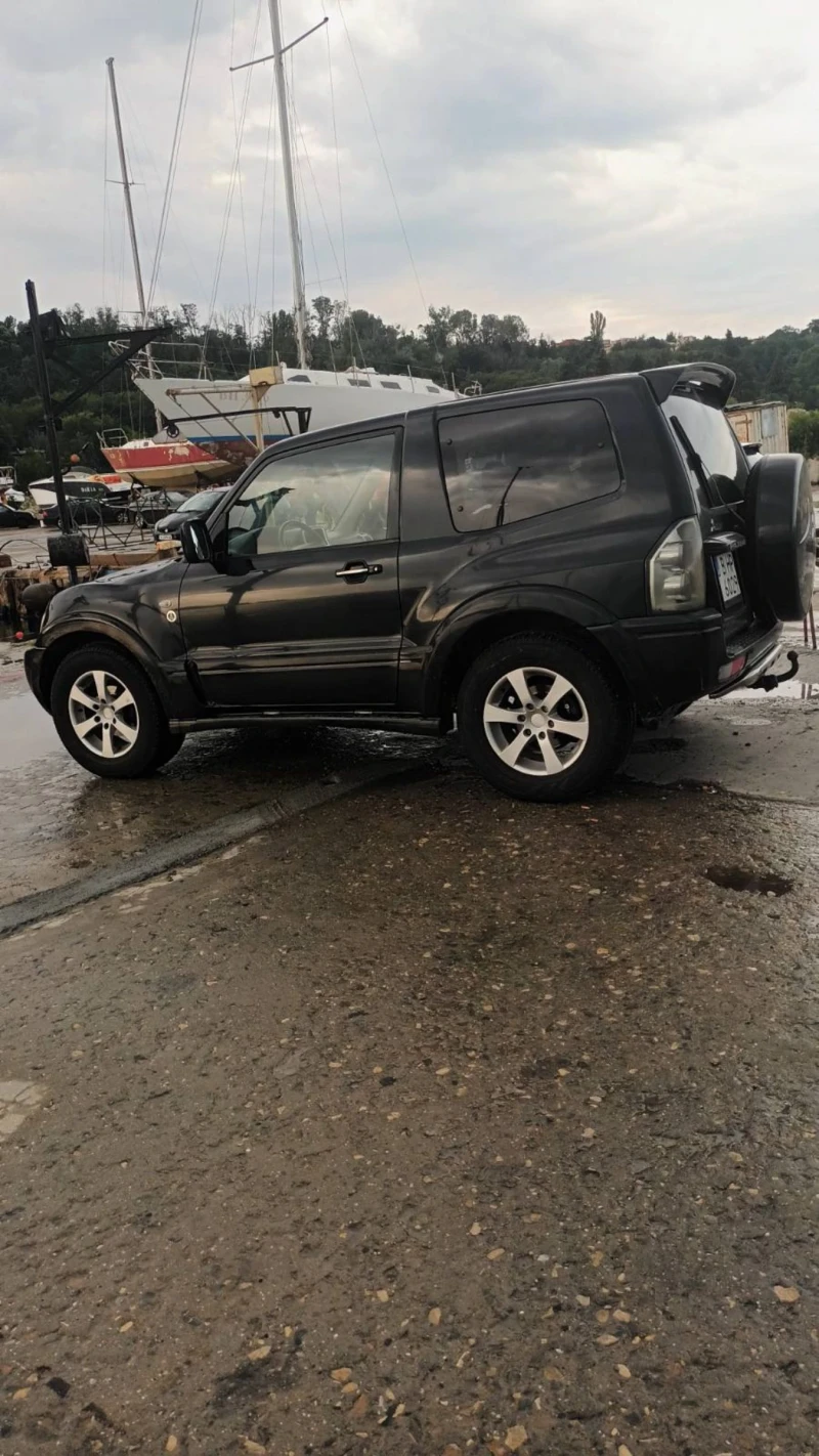 Mitsubishi Pajero, снимка 1 - Автомобили и джипове - 47521095