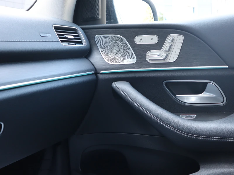 Mercedes-Benz GLS580 AMG/Burmester/HuD/Панорама/Обдухване, снимка 12 - Автомобили и джипове - 50437251
