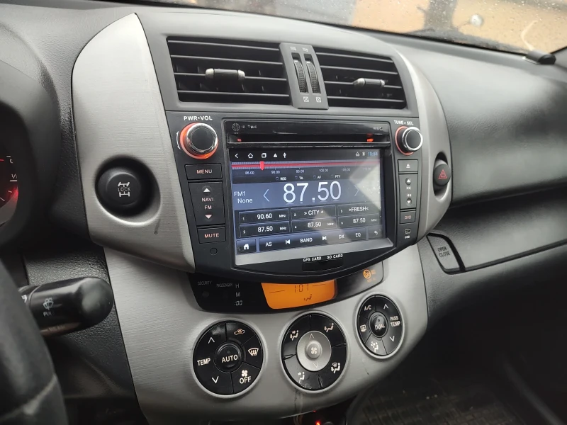 Toyota Rav4 III GEN 2.2D4D 136к.с., снимка 9 - Автомобили и джипове - 52341815