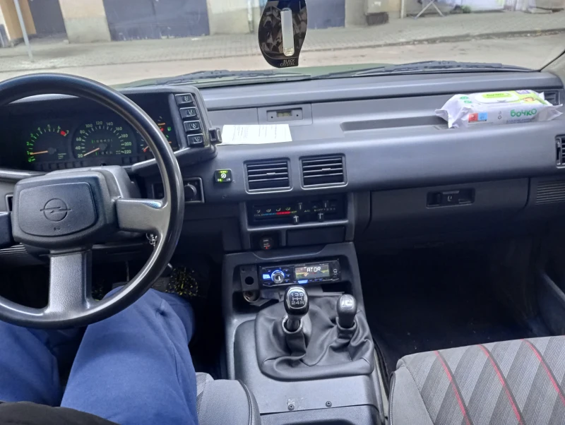 Opel Frontera, снимка 7 - Автомобили и джипове - 53023573