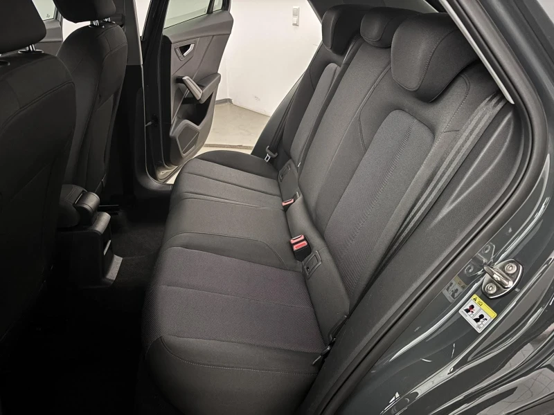 Audi Q2 Audi Q2, Отлично състояние, един собственик. Нов в, снимка 6 - Автомобили и джипове - 53047888