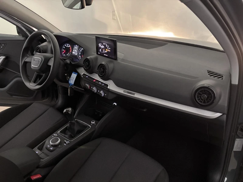 Audi Q2 Audi Q2, Отлично състояние, един собственик. Нов в, снимка 9 - Автомобили и джипове - 53047888