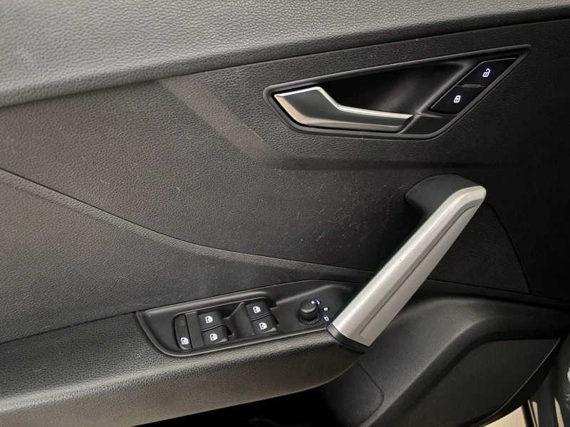 Audi Q2 Audi Q2, Отлично състояние, един собственик. Нов в, снимка 17 - Автомобили и джипове - 53047888