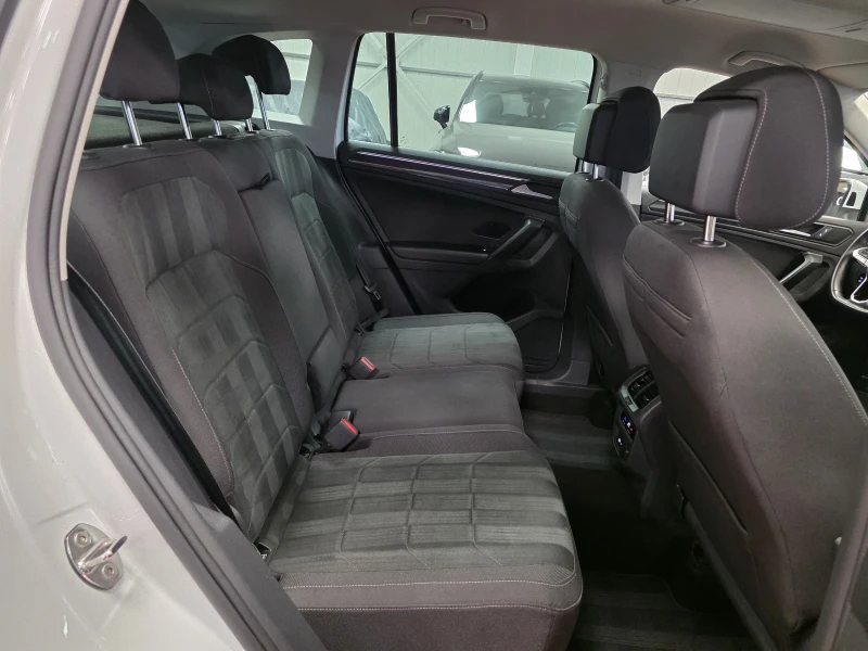 VW Tiguan 2.0 TDI | DSG7 | 4-Motion | Allspace | От Порше, снимка 15 - Автомобили и джипове - 53447235