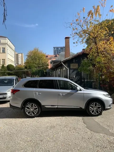 Mitsubishi Outlander, снимка 2 - Автомобили и джипове - 54251688