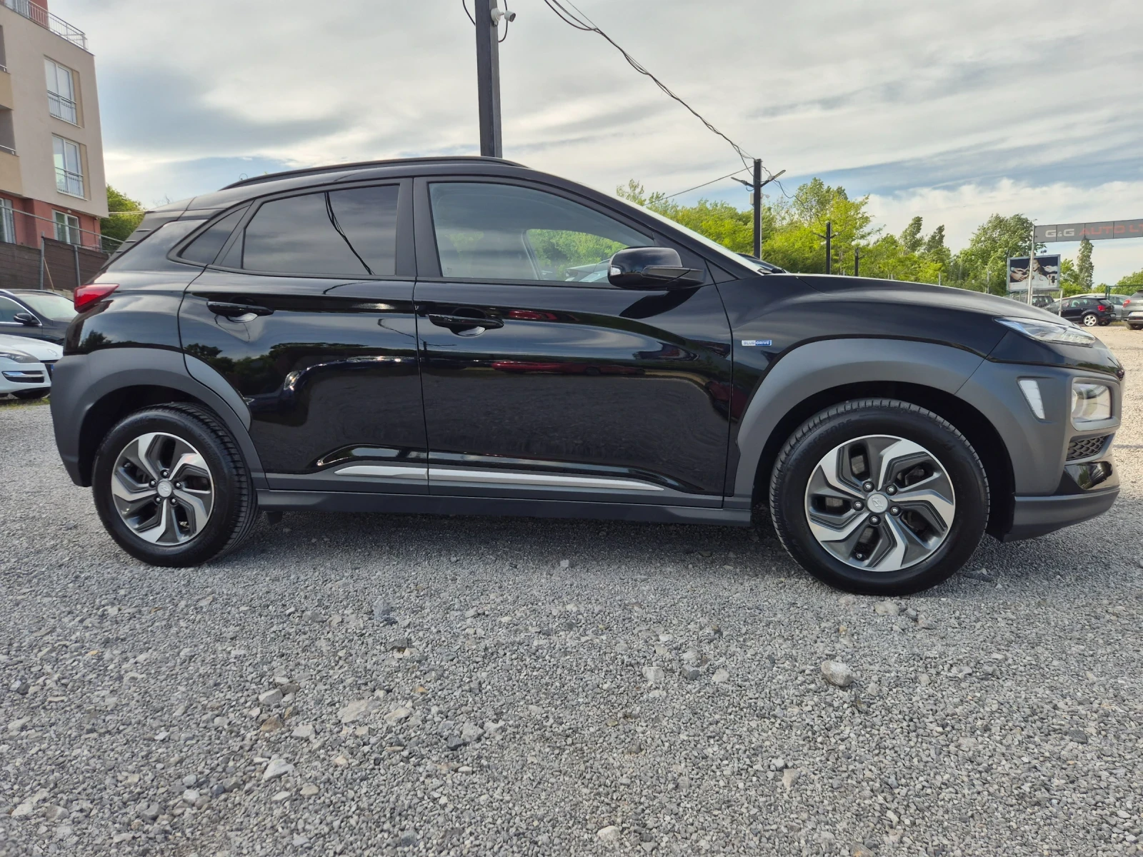 Hyundai Kona Hybrid  - изображение 7