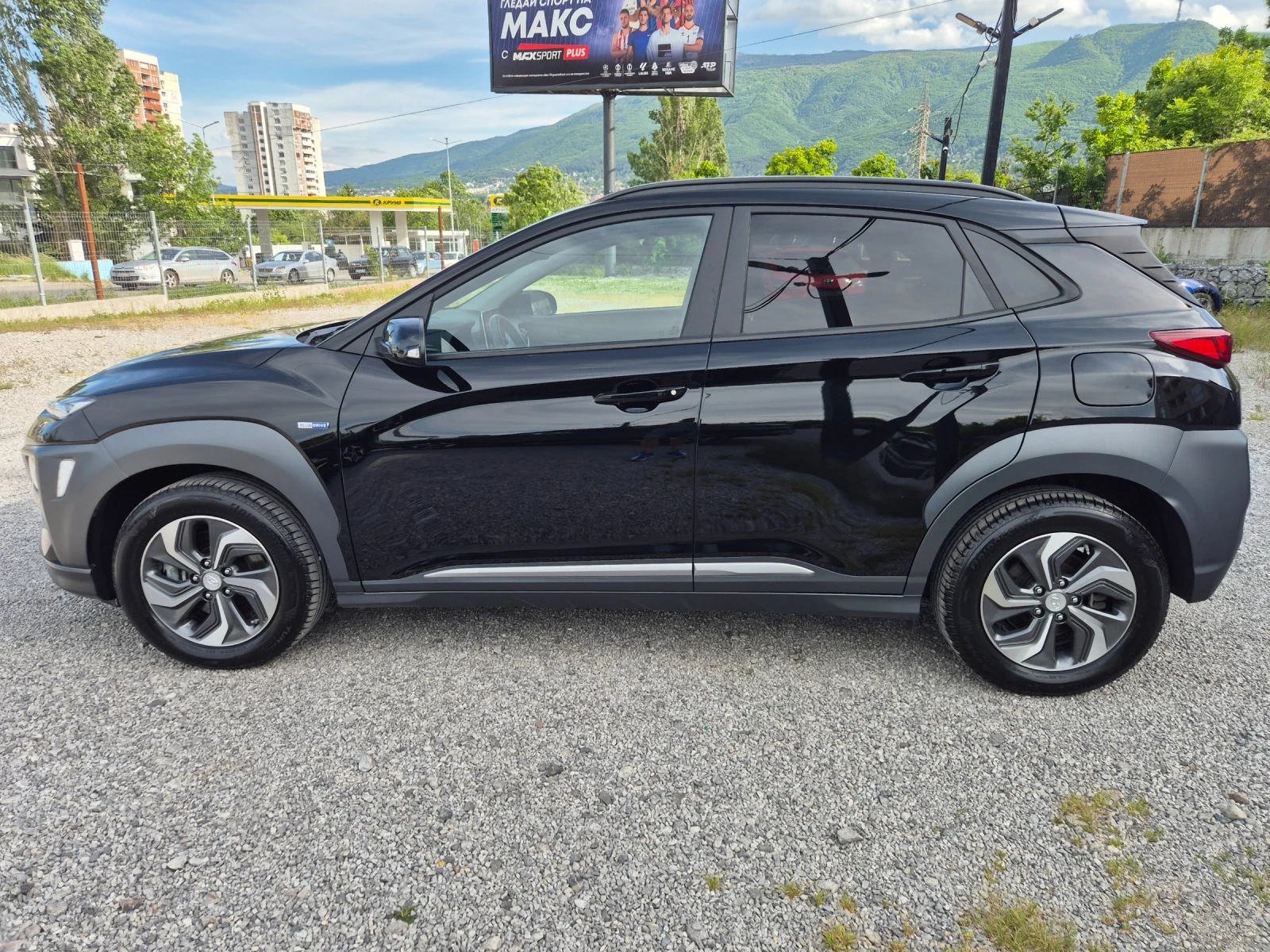 Hyundai Kona Hybrid  - изображение 4