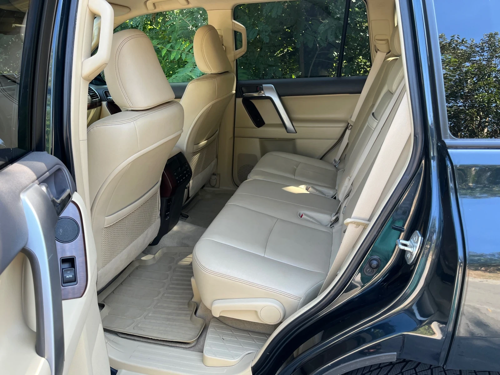 Toyota Land cruiser  - изображение 10