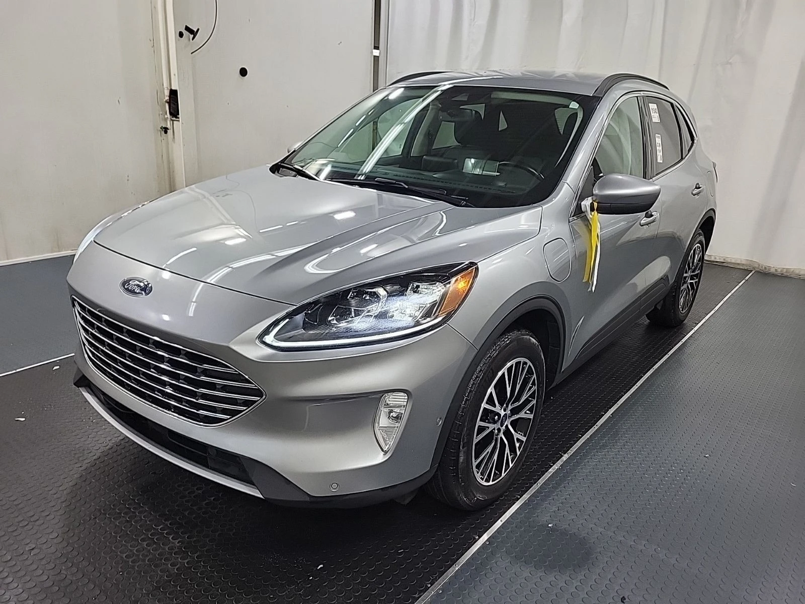 Ford Escape Titanium Plug-In Hybrid CARFAX    | Mobile.bg   1