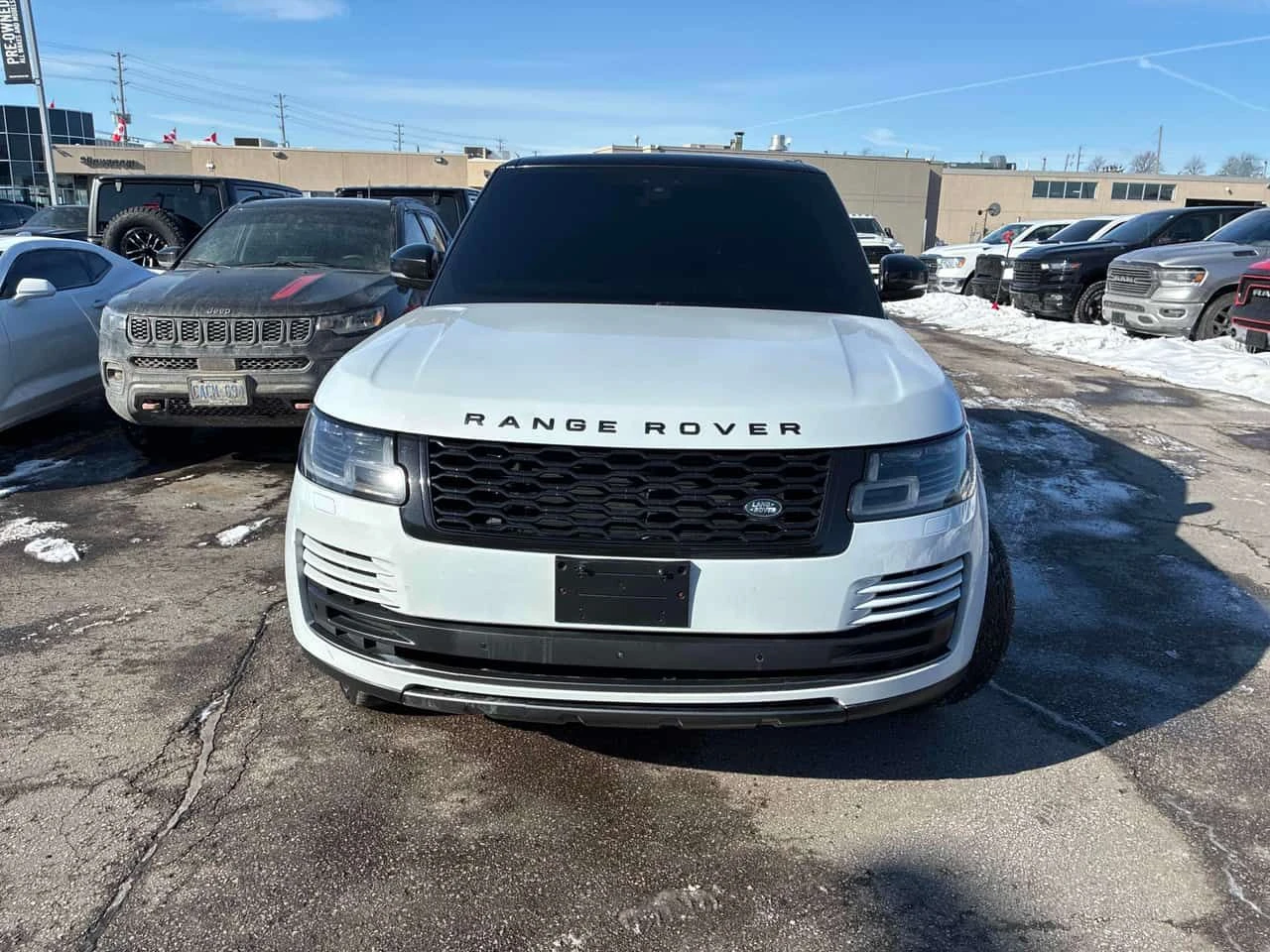 Land Rover Range rover * V8 Supercharged SWB * CARFAX * PANO * KEYLESS *  - изображение 6