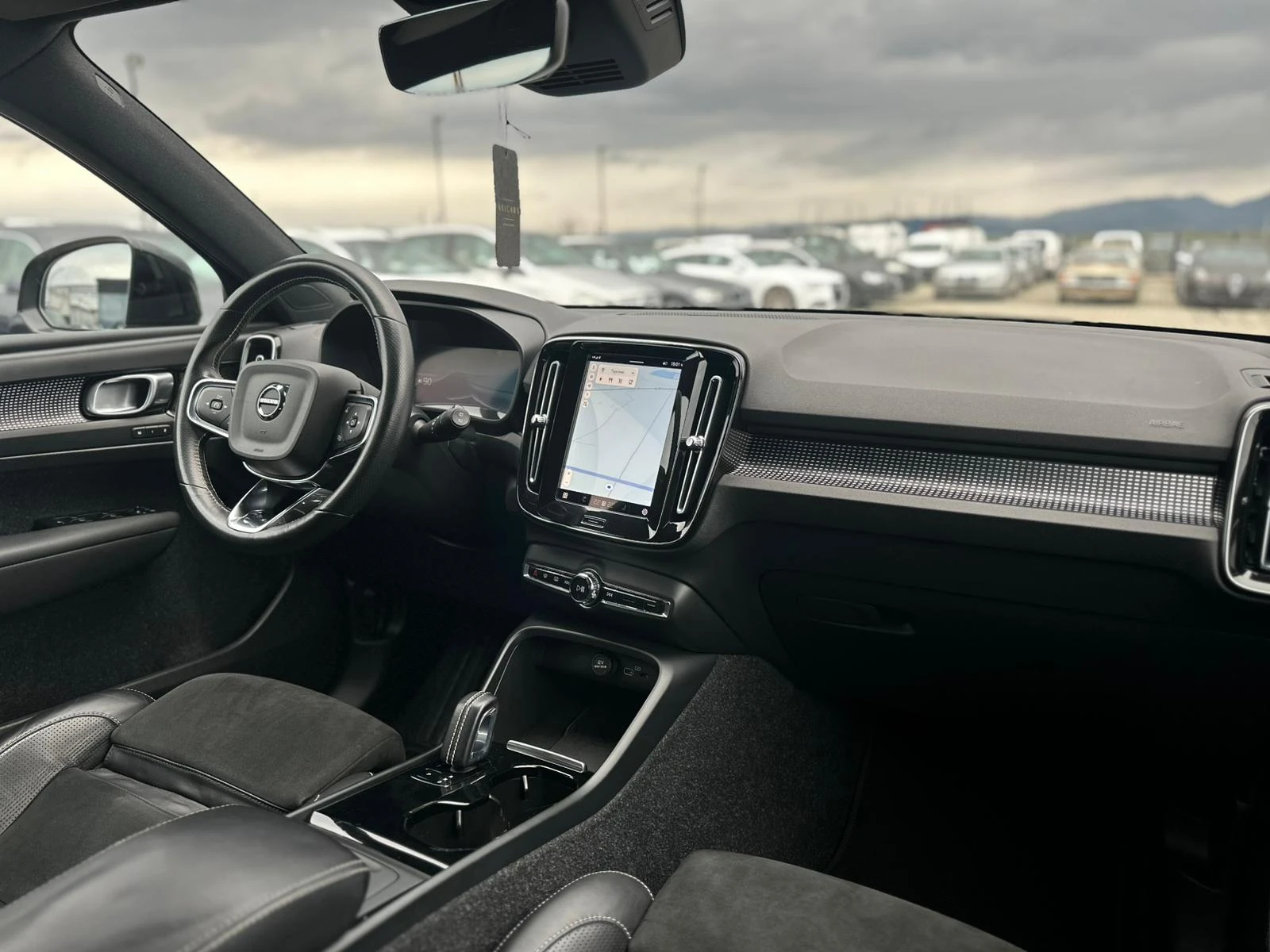 Volvo XC40 / R-DESIGN / 4X4 / 408 HP / 78 KWH / TOP /  | Mobile.bg � ����������� 13