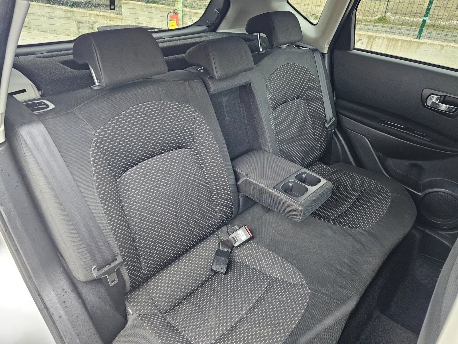 Nissan Qashqai 1.6бен...115к.с., снимка 15 - Автомобили и джипове - 53726442