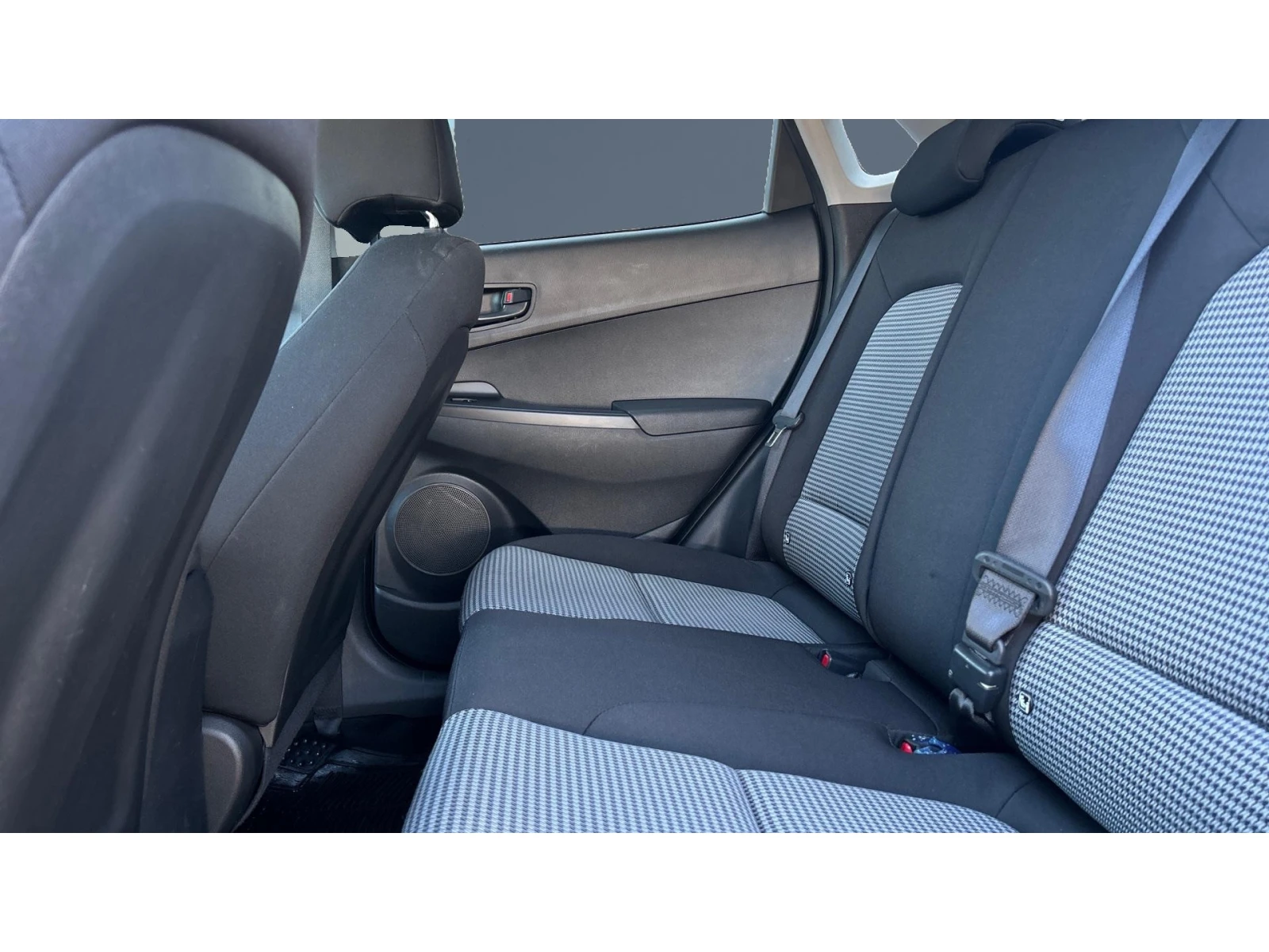 Hyundai Kona 1. 0T-GDI, Месечна вноска от 170  , снимка 11 - Автомобили и джипове - 54147648