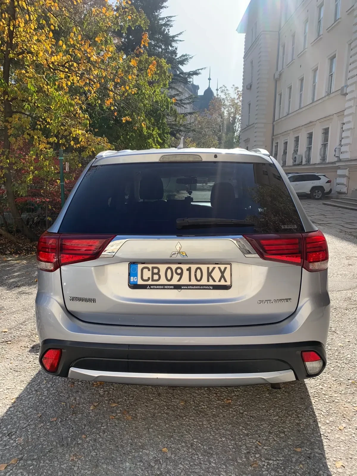 Mitsubishi Outlander, снимка 3 - Автомобили и джипове - 54251688