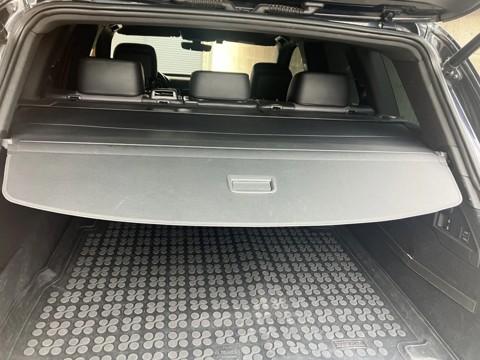 VW Touareg N1 3.0TDi V6 , снимка 13 - Автомобили и джипове - 54296945