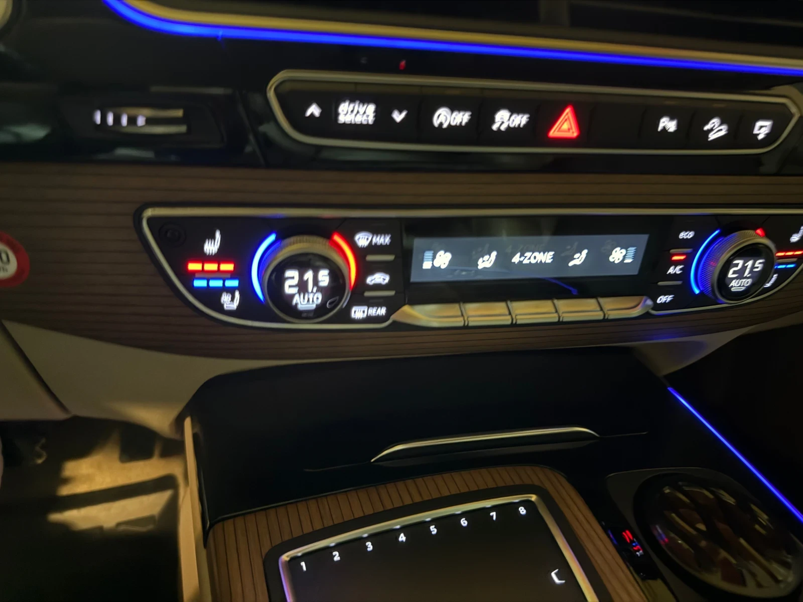 Audi Q7 3.0 TDI S line, снимка 9 - Автомобили и джипове - 54683095