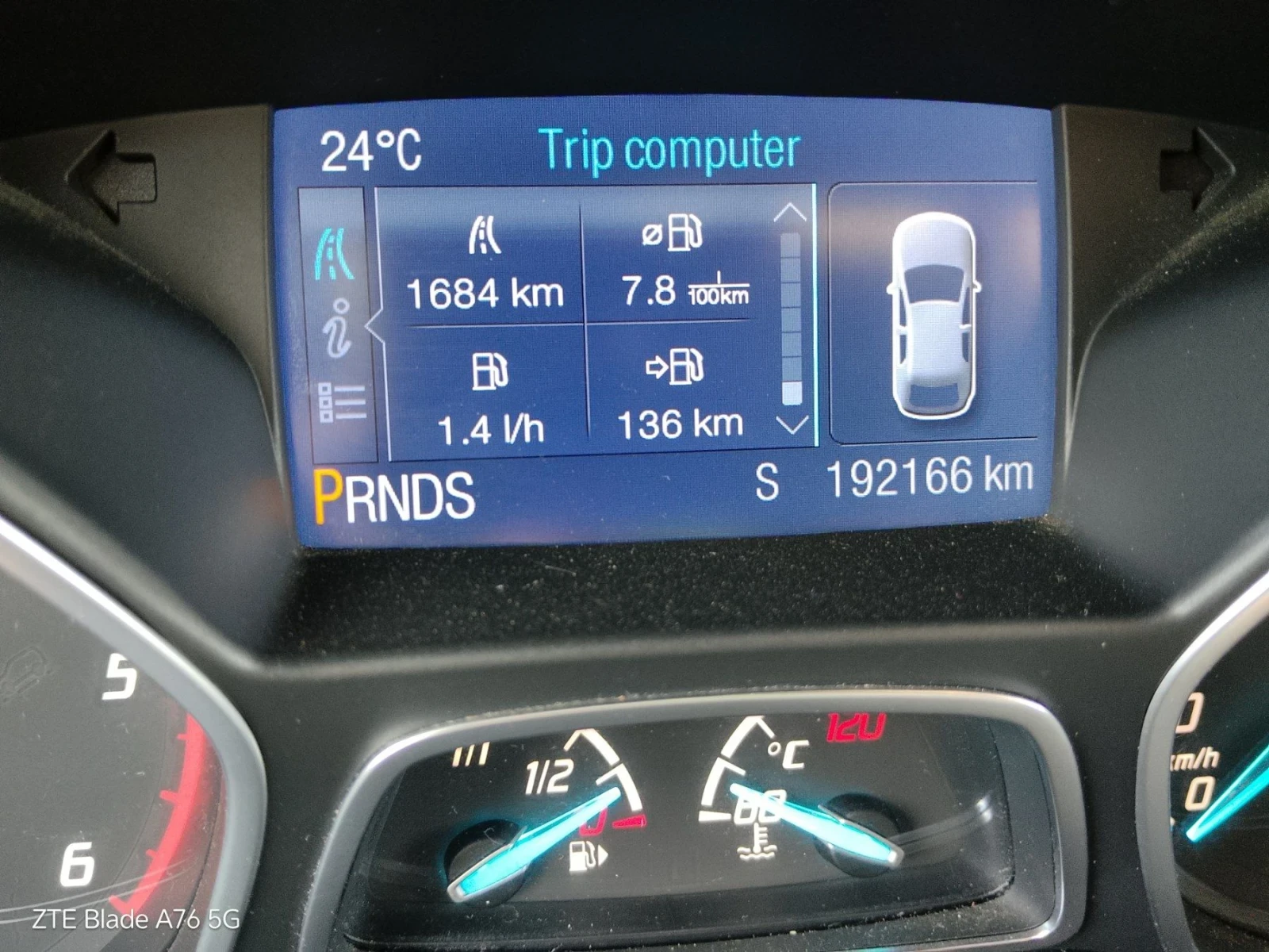 Ford Kuga 2.0d, снимка 11 - Автомобили и джипове - 55693448