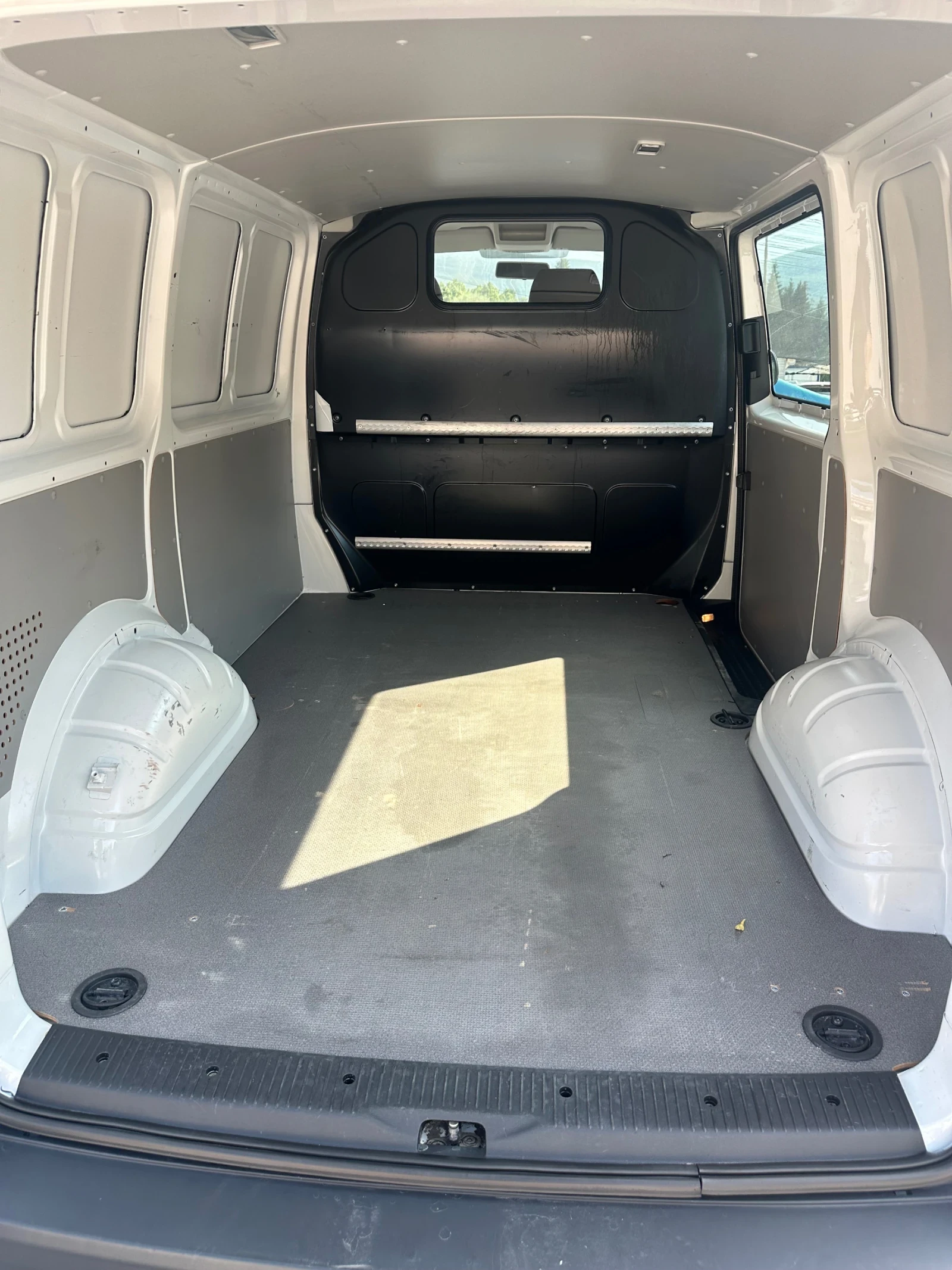 VW T6  44 | Mobile.bg   16