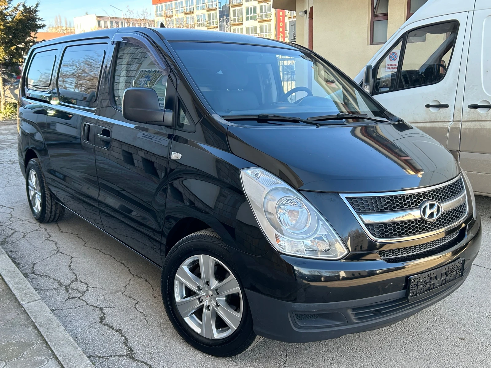 Hyundai H1 2.5CRDI 170k.c. ДВЕ СТРАНИЧНИ ВРАТИ - изображение 3
