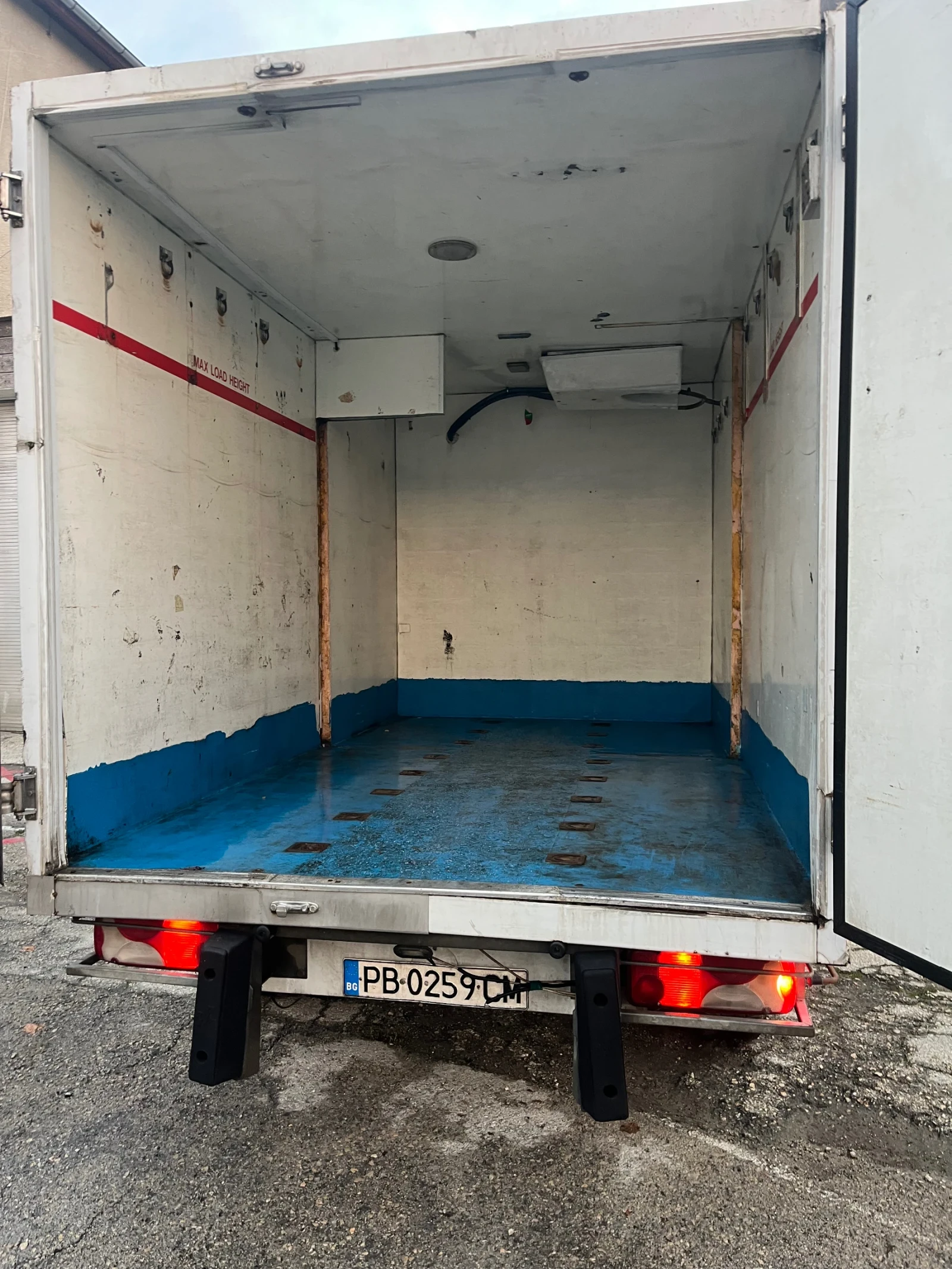 Mercedes-Benz Sprinter 311Cdi om646 Спешно, снимка 3 - Бусове и автобуси - 54292792