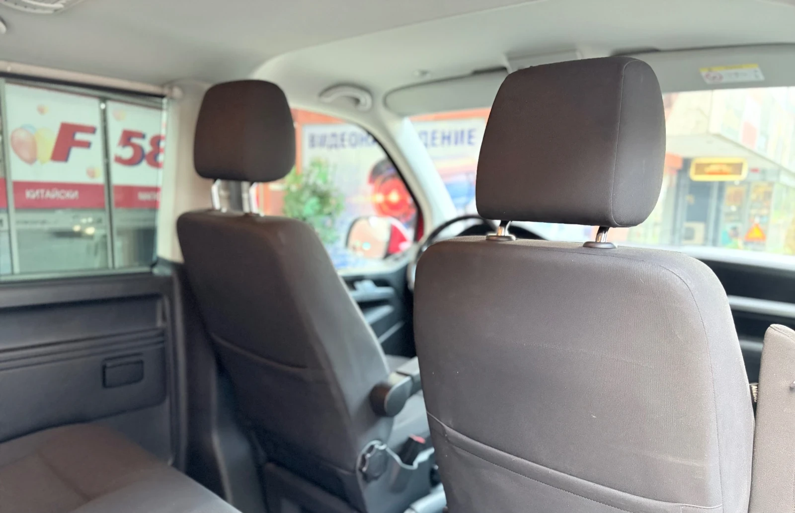 VW Caravelle 2.0 TDI DSG 4MOTION LONG, снимка 11 - Бусове и автобуси - 55149257
