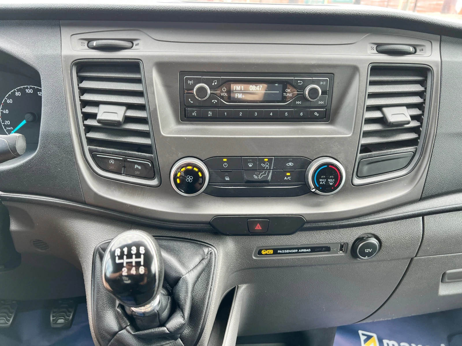 Ford Transit Custom Като нов , снимка 11 - Бусове и автобуси - 55429409