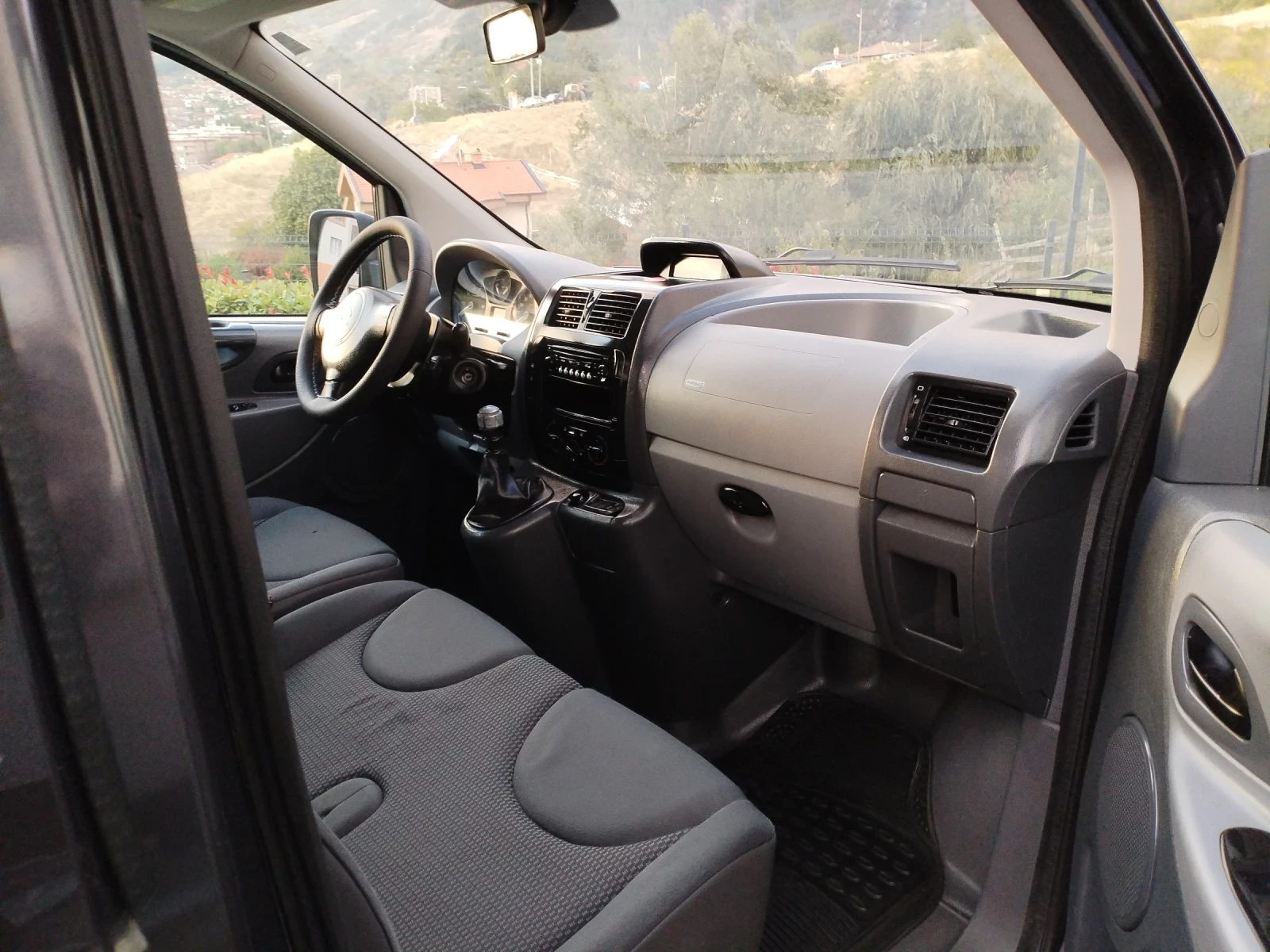 Citroen Jumpy 2.0 HDI 120hp 6ск Климатик 6+ 1 Макси База, снимка 12 - Бусове и автобуси - 56260631