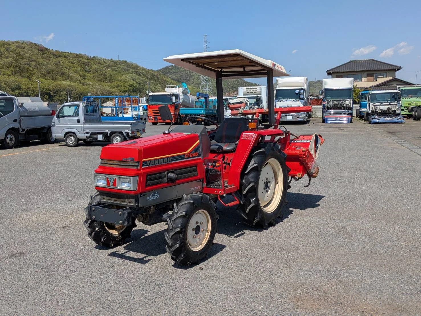 Трактор Yanmar FF245