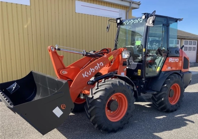 Челен товарач Друга марка KUBOTA R070 нов