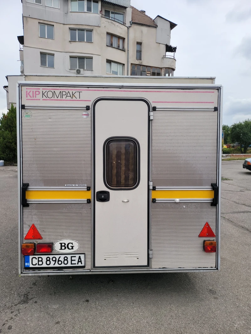 Каравана KIP Kompakt 300, снимка 5 - Каравани и кемпери - 52591174