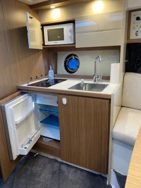 Моторна яхта Azimut Atlantis 34, снимка 11