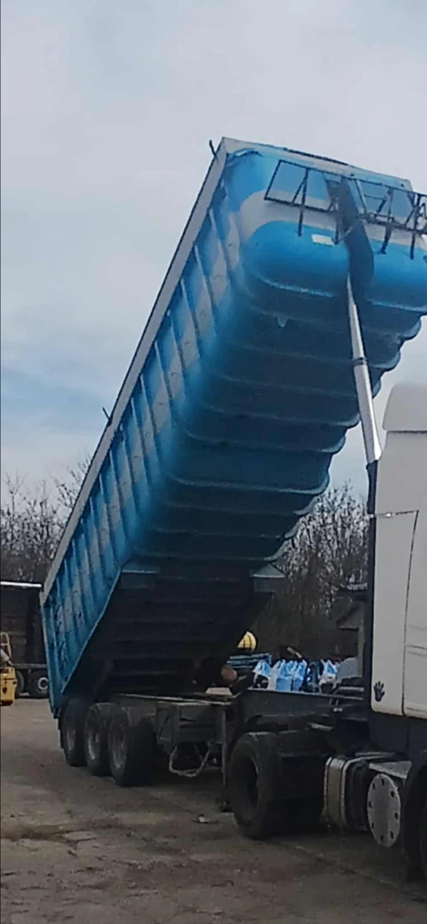  Fruehauf | Mobile.bg   8