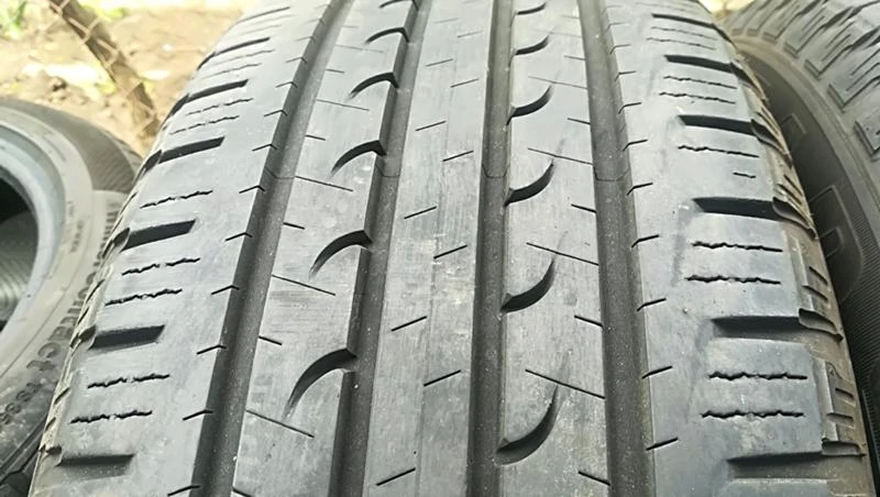 Гуми Летни 225/65R17, снимка 6 - Гуми и джанти - 25475523