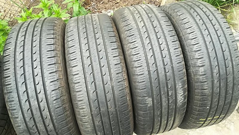 Гуми Летни 225/65R17, снимка 2 - Гуми и джанти - 25475523