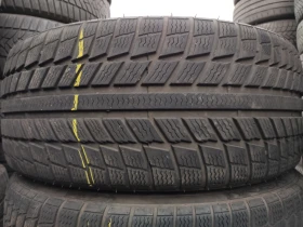 Гуми Зимни 225/40R18, снимка 1 - Гуми и джанти - 47832743