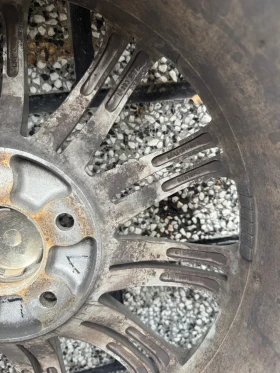 Гуми с джанти Pirelli 235/35R24, снимка 3 - Гуми и джанти - 52375486