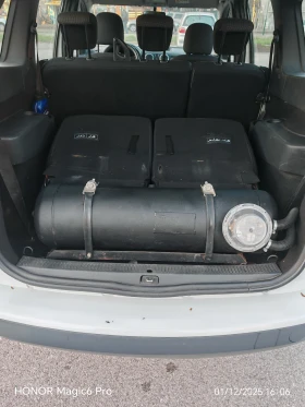 Dacia Lodgy ПЪЛНА СЕРВИЗНА ИСТОРИЯ В ОТОРИЗИРАН СЕРВИЗ!, снимка 10