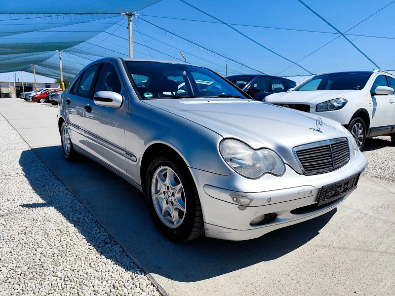 Mercedes-Benz C 200 2.0  * * * LEASING* * * 20% * БАРТЕР* , снимка 5 - Автомобили и джипове - 45405272