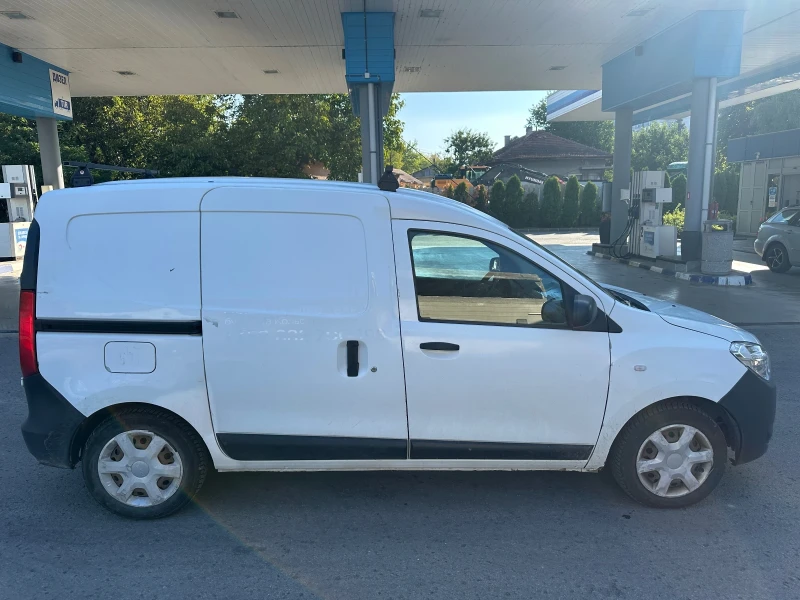 Dacia Dokker 1.5 DCI, снимка 3 - Автомобили и джипове - 47312272